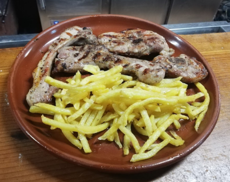 Cordero con patatas
